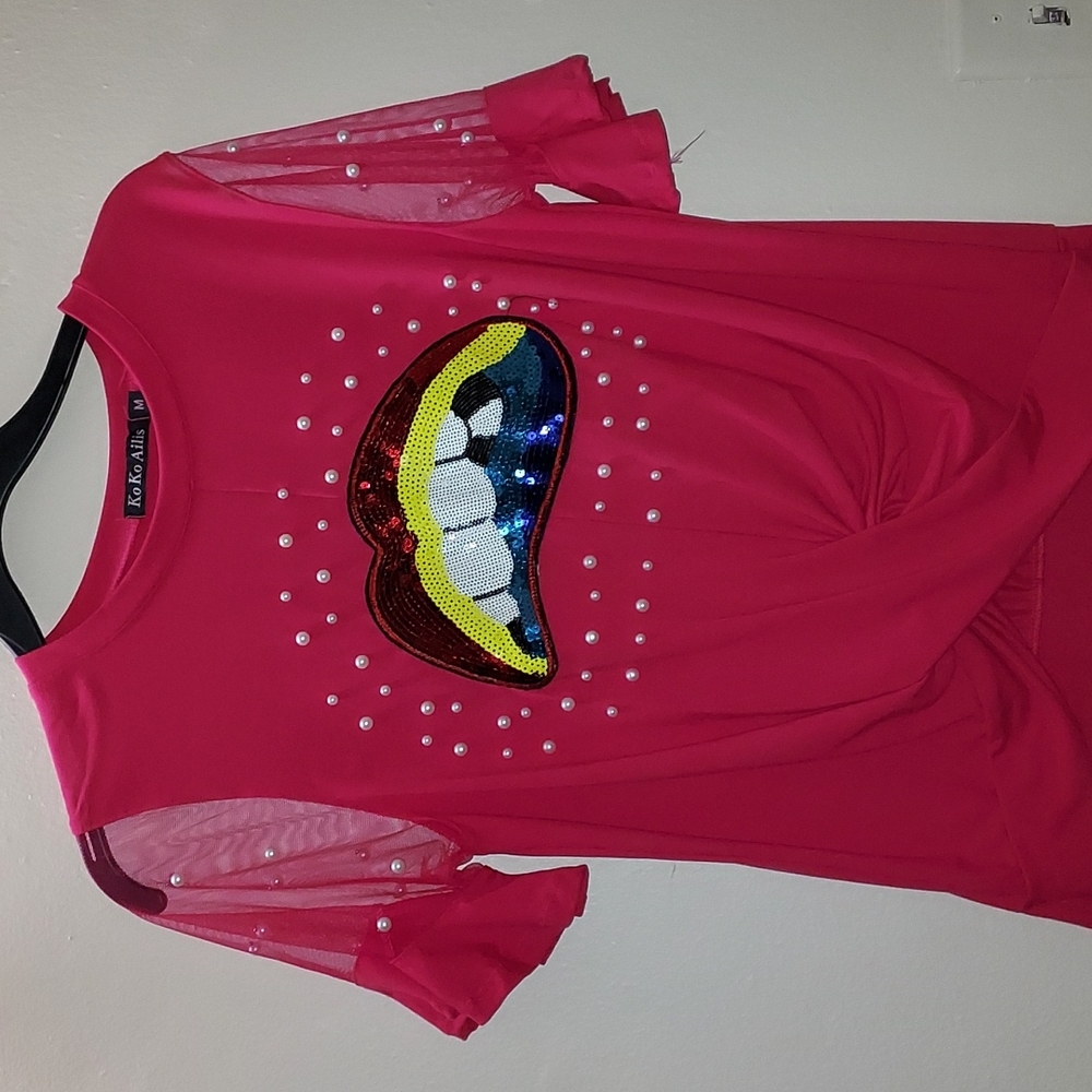 Size M, fuschia